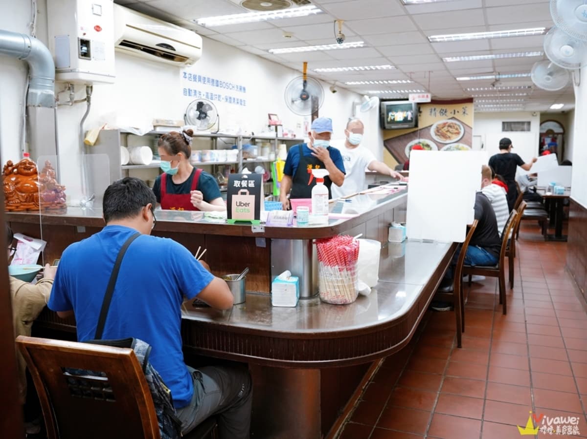 桃園人推爆!中壢5必吃牛肉麵:免費加麵加湯、1700則好評、只賣1種湯頭 桃園人推爆!中壢5必吃牛肉麵:免費加麵加湯、1700則好評、只賣1種湯頭