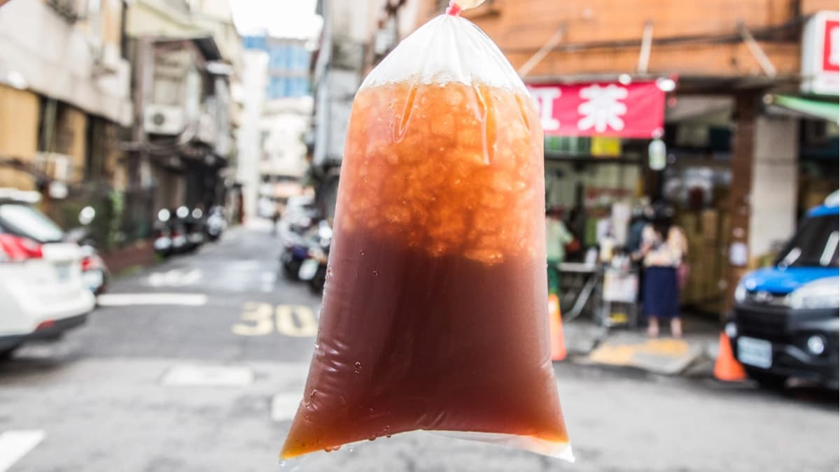 紅茶不會很甜，茶味清雅耐喝，還有淡淡的香氣。（圖片來源：大手牽小手玩樂趣）