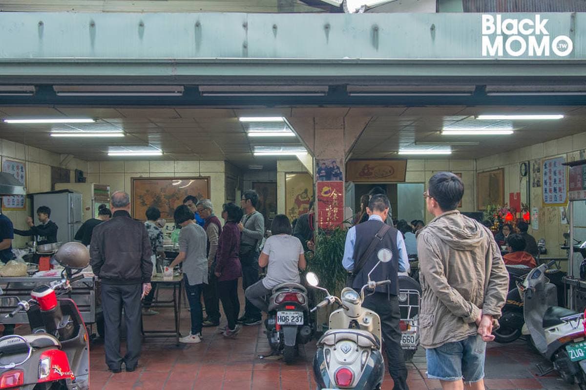 網評均破千！嘉義東區５家高評價：雞肉飯霸主、秒殺烤玉米、網稱嘉義最難買