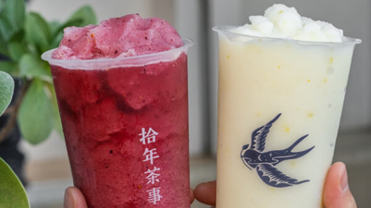 「拾年茶事（左營裕誠店）」位於鄰近左營河堤社區。（圖片來源：虎麗笑嗨嗨）
