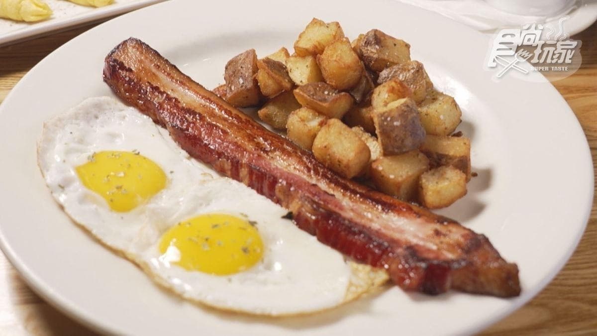 Bacon Breakky厚切培根吃得到炭烤的焦香。