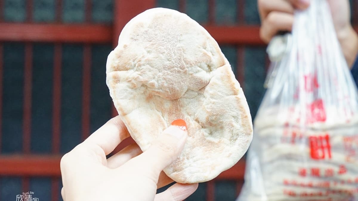 水潤餅外表長得並不顯眼。（圖片來源：欣晴美食旅遊生活分享 ）