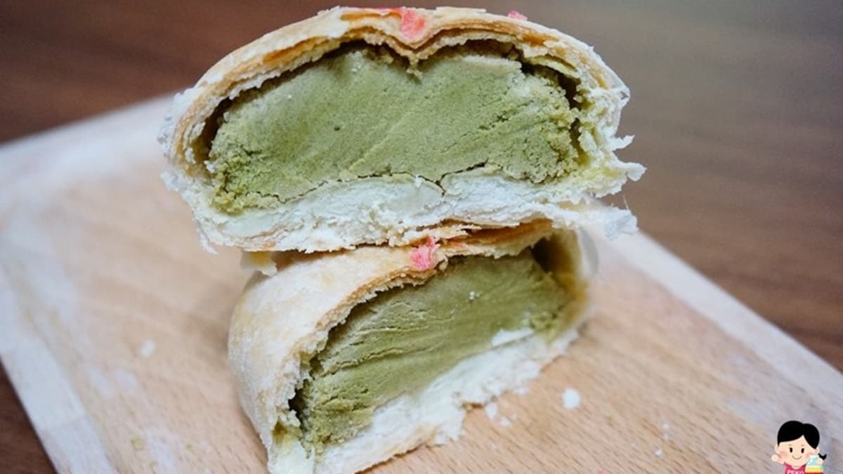 「抹茶豆沙餅」那一抹清新的茶香，讓人有點小驚喜。（圖片來源：PEKOのSimple Life）