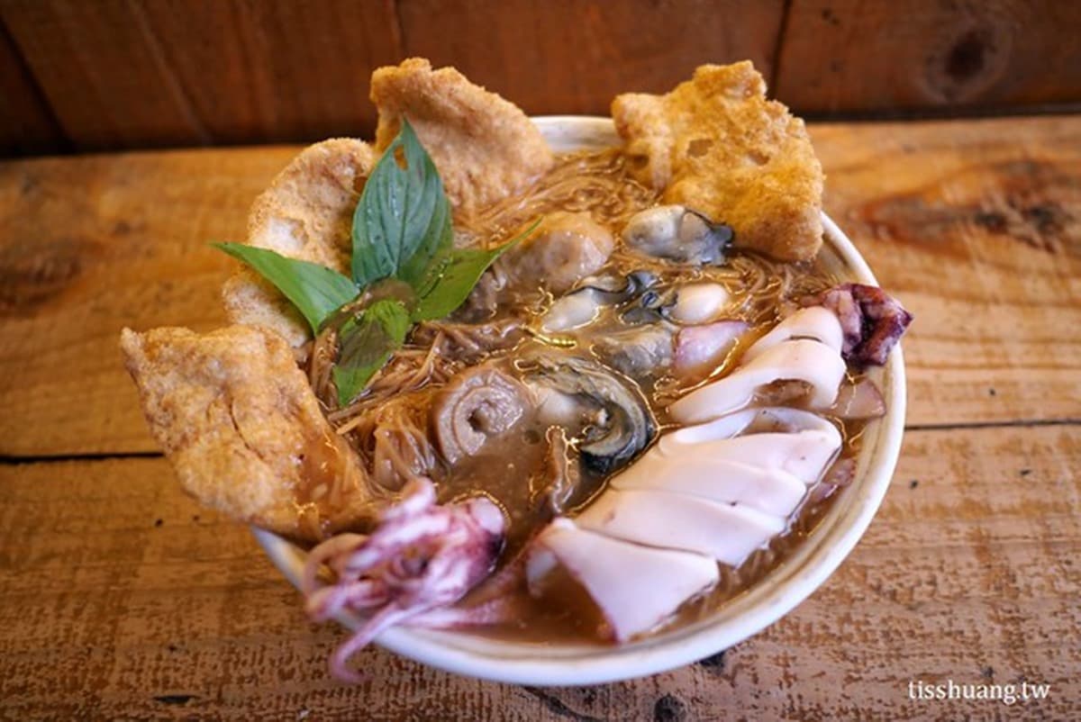 尋找皮卡丘順吃！中山站周邊６家美食：海陸三寶麵線、香港最美優格霜淇淋