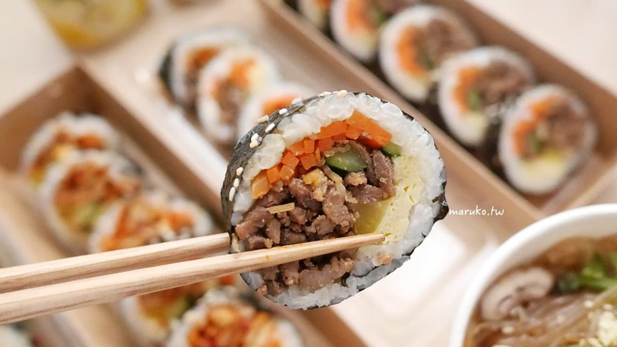 「牛肉飯捲」餡料塞得很飽滿，醃醬的味道還不錯。（圖片來源：Maruko與美食有個約會）