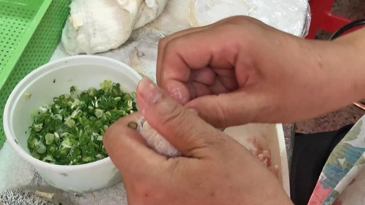 湯包全都是闆娘每日手工現包現蒸。（圖片來源：痴吃的玩）