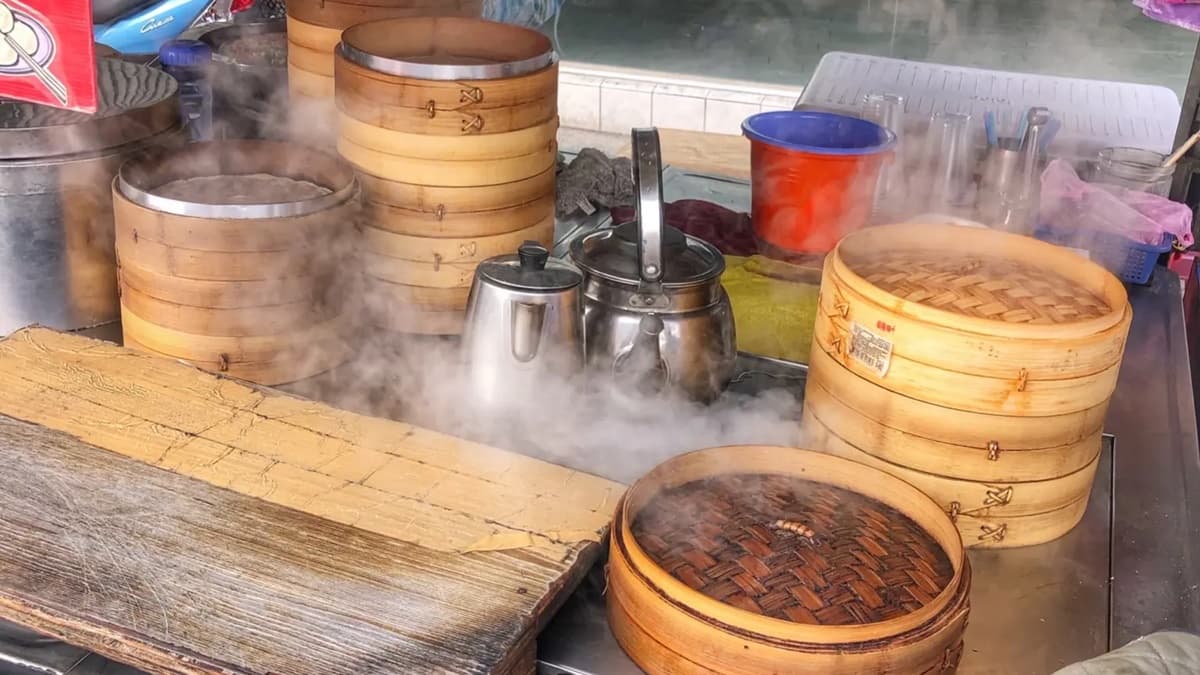 小籠包每天手工現蒸現包。（圖片來源：痴吃的玩）