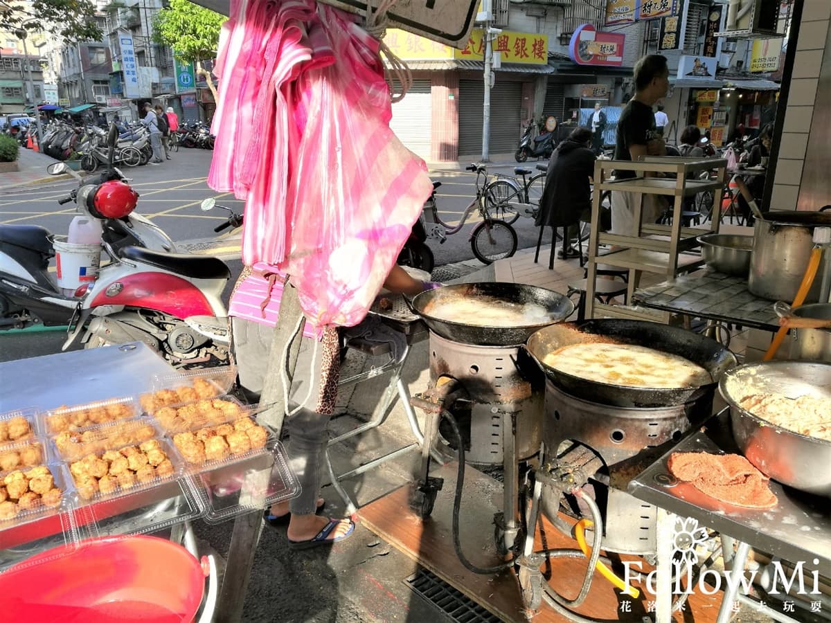 日本觀光客也來買!台北「排隊早餐店」蛋餅餡料爆滿,包入現炸獅子頭太邪惡 日本觀光客也來買!台北「排隊早餐店」蛋餅餡料爆滿,包入現炸獅子頭太邪惡