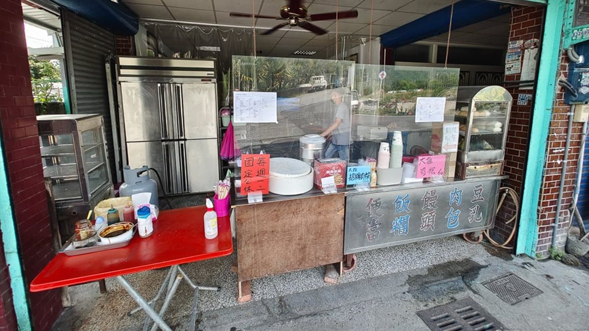 大漢街早餐以粉漿蛋餅聞名，更有蛋餅界的天花板之稱（圖片來源：跳躍的宅男）