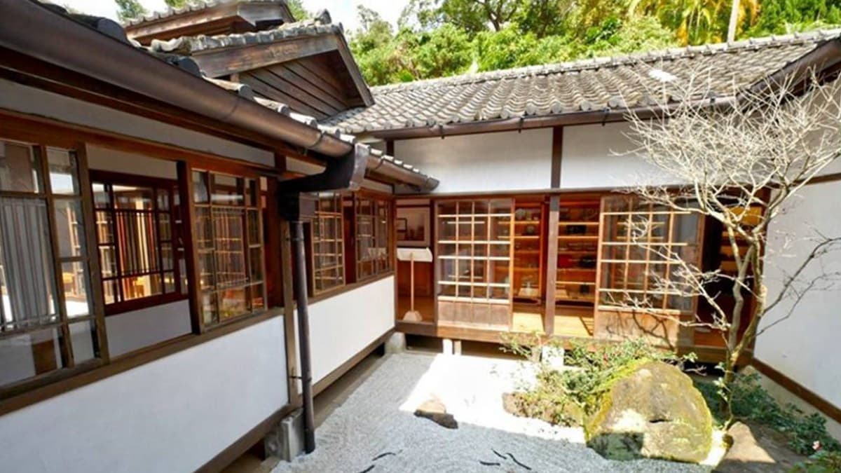 夾藏在日式走廊間的枯山水庭園。（圖片來源：阿一一之食意旅遊）