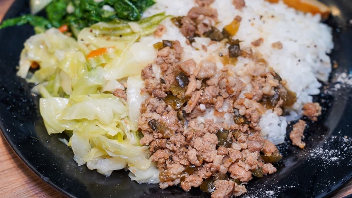 瓜仔肉也是店家的招牌之一。（圖片來源：跳躍的宅男）