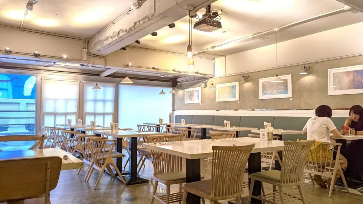 餐廳不算太大，但不會給人壓迫感。（圖片來源：花洛米一起去玩耍）