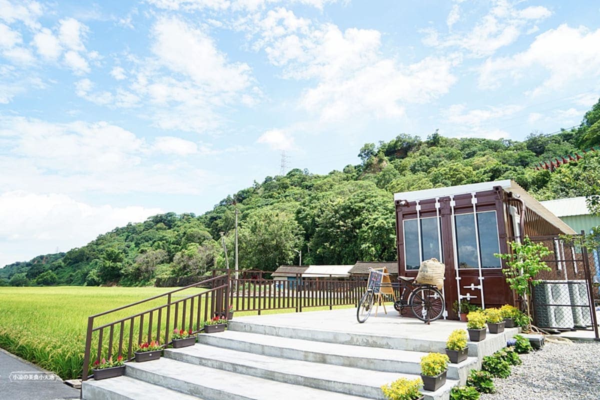 飽覽金黃稻穗海！稻田中「神祕貨櫃屋」打卡先搶窗邊座位，順遊洗版IG忘憂谷