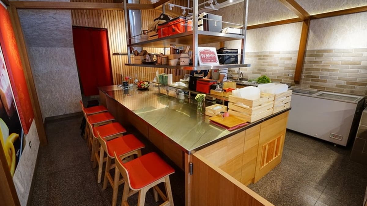 店內空間雖然不大，但是還滿舒服的。（圖片來源：跳躍的宅男）
