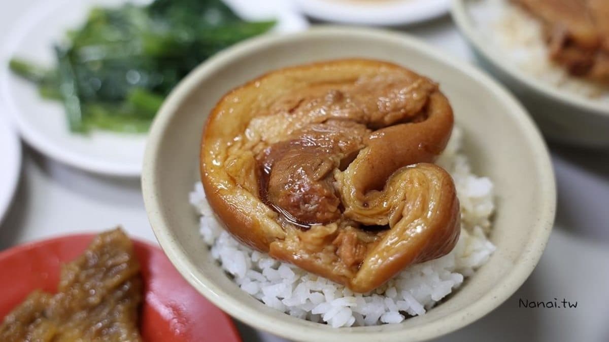 腳庫飯口感Q彈充滿膠質，肥肉部分香Q而不油。（圖片來源：Nana愛旅行札記）