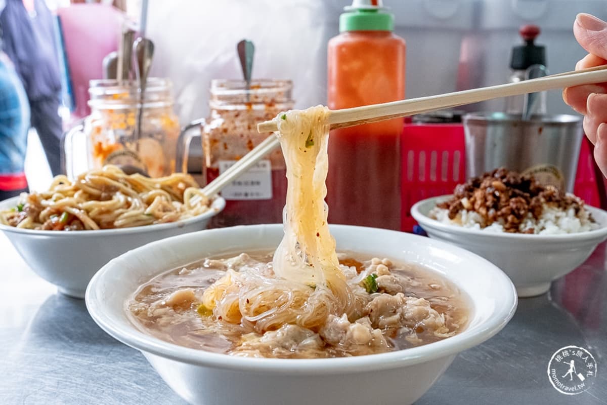 不是美食沙漠!雲林虎尾5銅板小吃:1元地瓜球、10元滿料湯、一甲子麵線 不是美食沙漠!雲林虎尾5銅板小吃:1元地瓜球、10元滿料湯、一甲子麵線