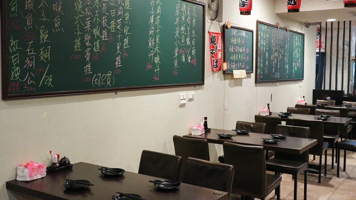 店內裝潢是走簡單的日式風格。（圖片來源：Nancy將的生活筆計本）