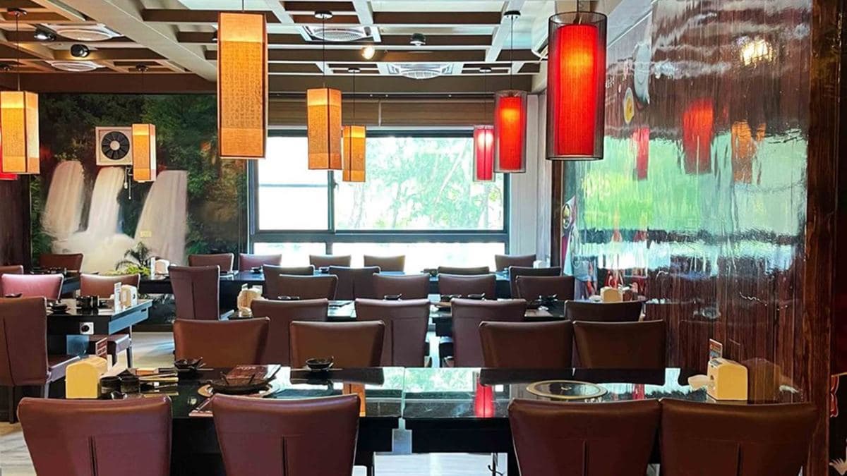 共４層樓的超大用餐空間，很適合家庭、團體聚餐、宴客。（圖片來源：傻妞吃台南）