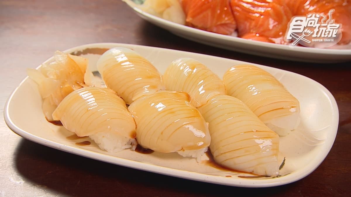 「生花枝握壽司」分量也很大，花枝很新鮮脆口。