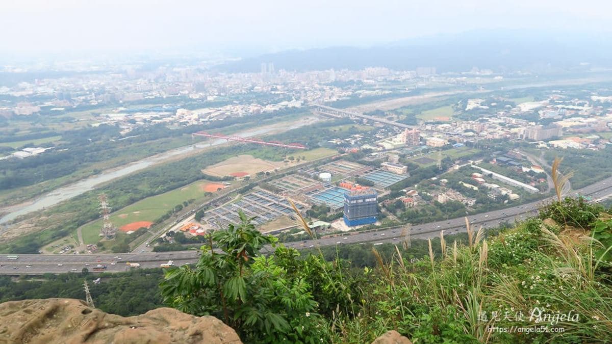 愈來愈多人知道的鳶山至高點拍照祕境，風景美不勝收。（圖片來源：遇見天使Angela）