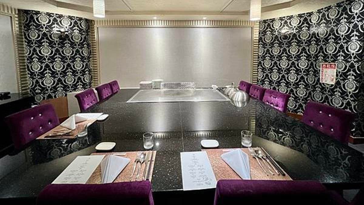 每間包廂可容納8～12人，也適合商務用餐。（圖片來源：蛋寶趴趴go）