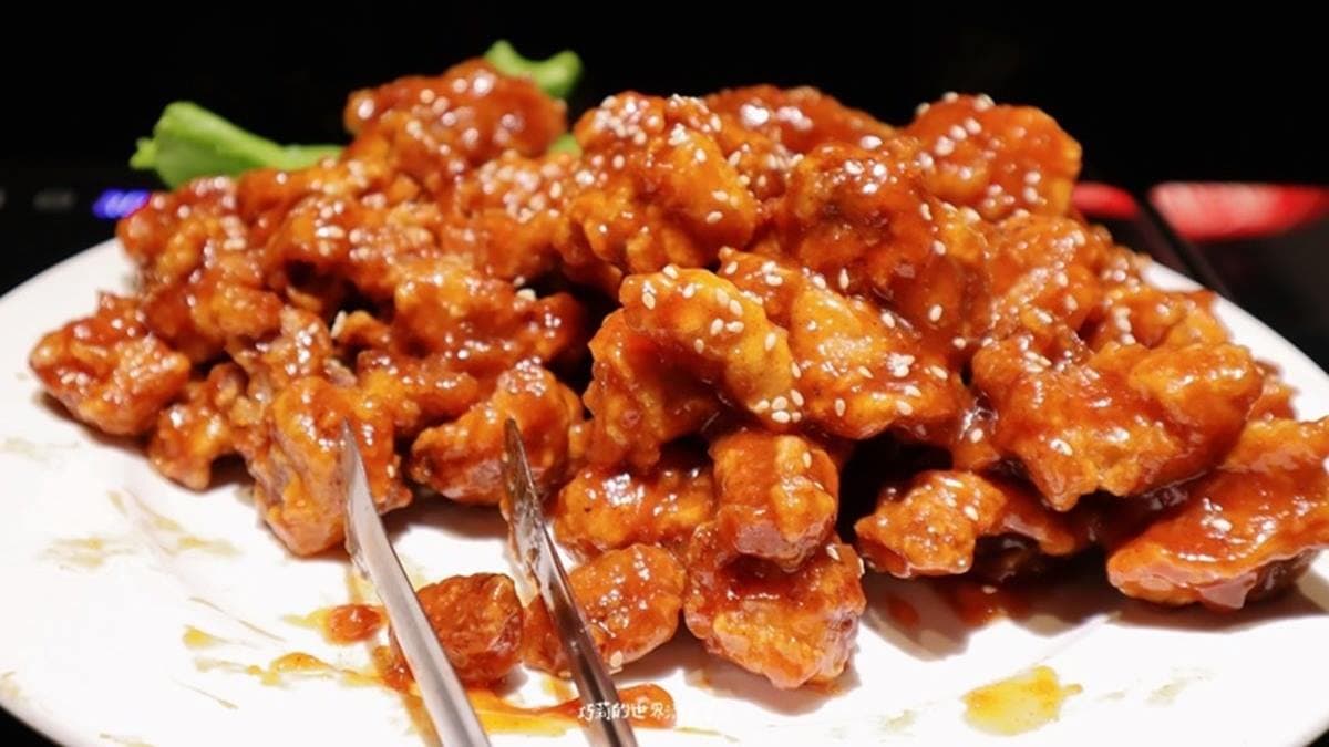 店內還提供多項韓式料理可以無限吃。（圖片來源：巧莉的世界流浪筆記）
