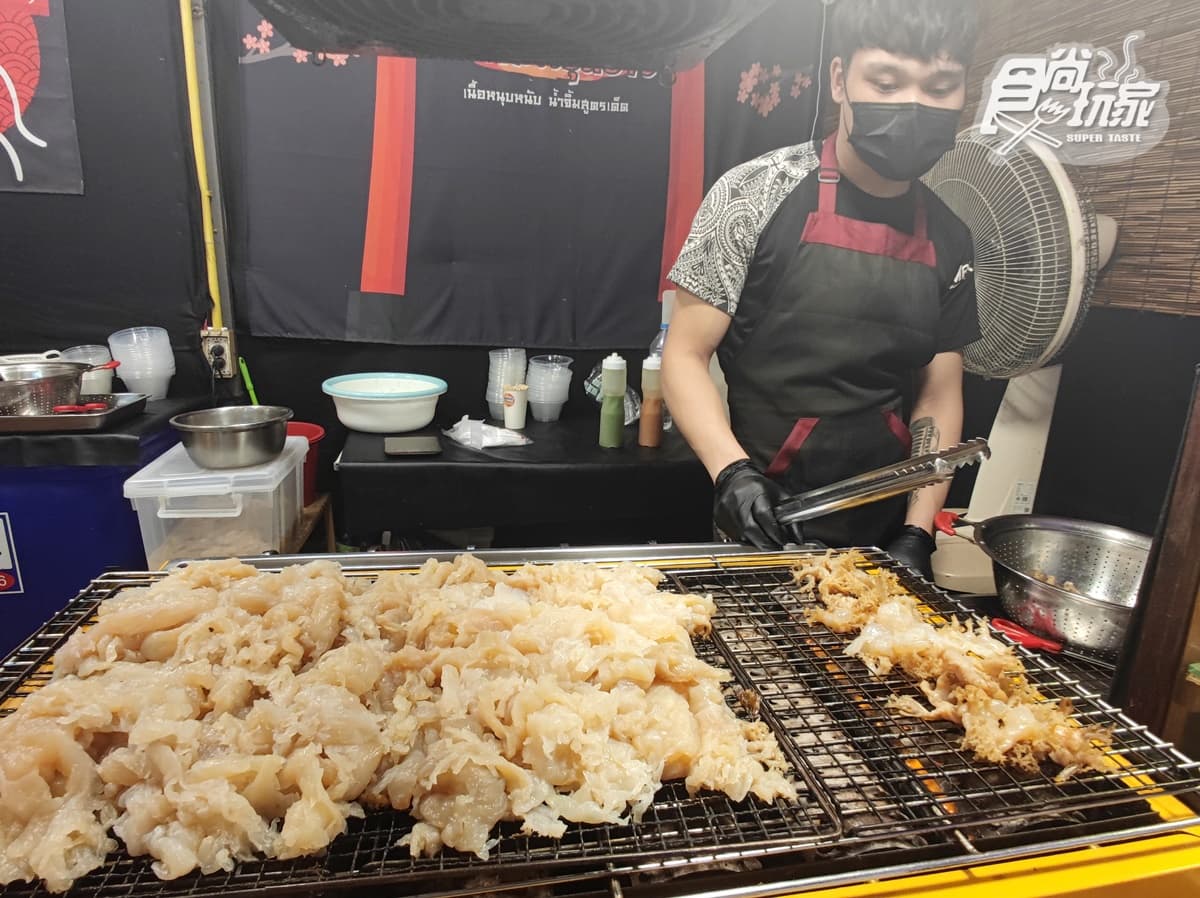 烤水母、酸辣活蝦泰狂了！曼谷最夯「火車夜市」必逛５攤，「這家」變地標