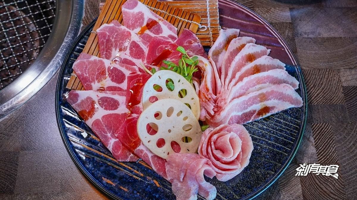 豚肉薄片有３種組合，肉質都很棒。（圖片來源：剎有其食）