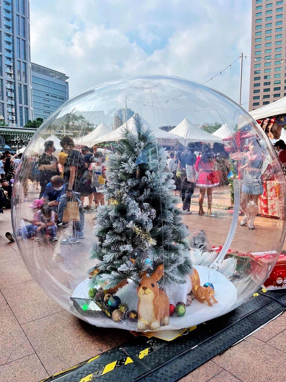 「花博耶誕市集」2天快閃!一次逛爆12台餐車+80間品牌、搶拍水晶泡泡球 「花博耶誕市集」2天快閃!一次逛爆12台餐車+80間品牌、搶拍水晶泡泡球