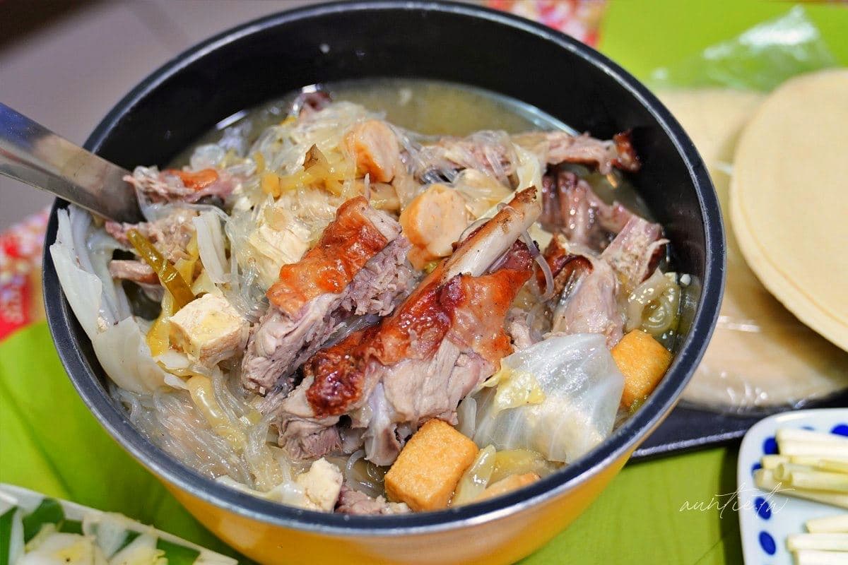 １人也能爽嗑烤鴨！台中「烤鴨片飯」80元鋪滿滿６片，4.6星烤鴨三吃CP值爆表