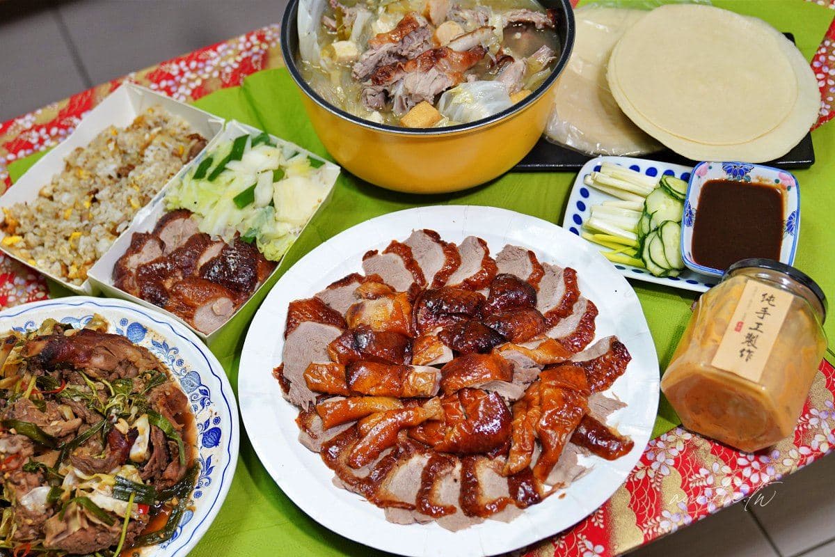 １人也能爽嗑烤鴨！台中「烤鴨片飯」80元鋪滿滿６片，4.6星烤鴨三吃CP值爆表