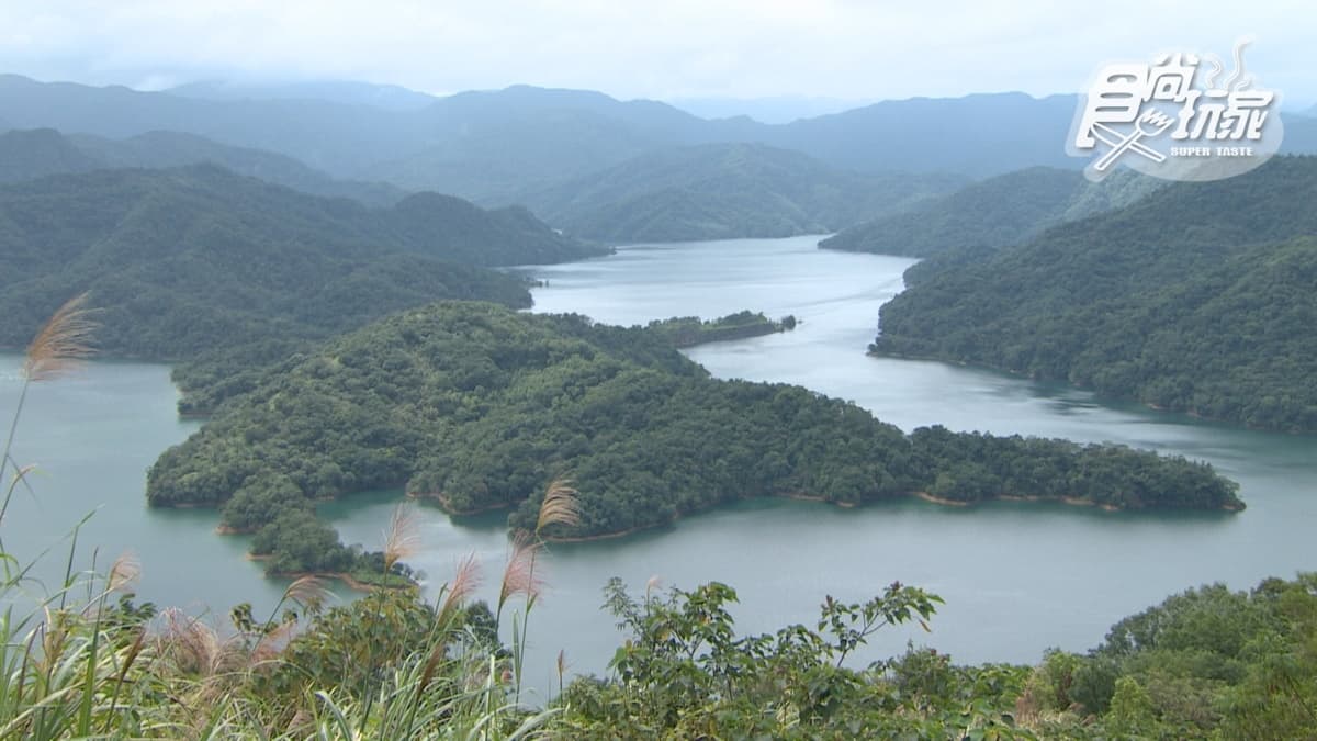 藏身翡翠水庫，能180度欣賞百萬美景。