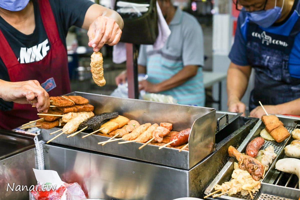 年度最強抗漲美食！６佛系銅板小吃：45元蝦仁炒飯、65元爆量雞塊、10元串燒