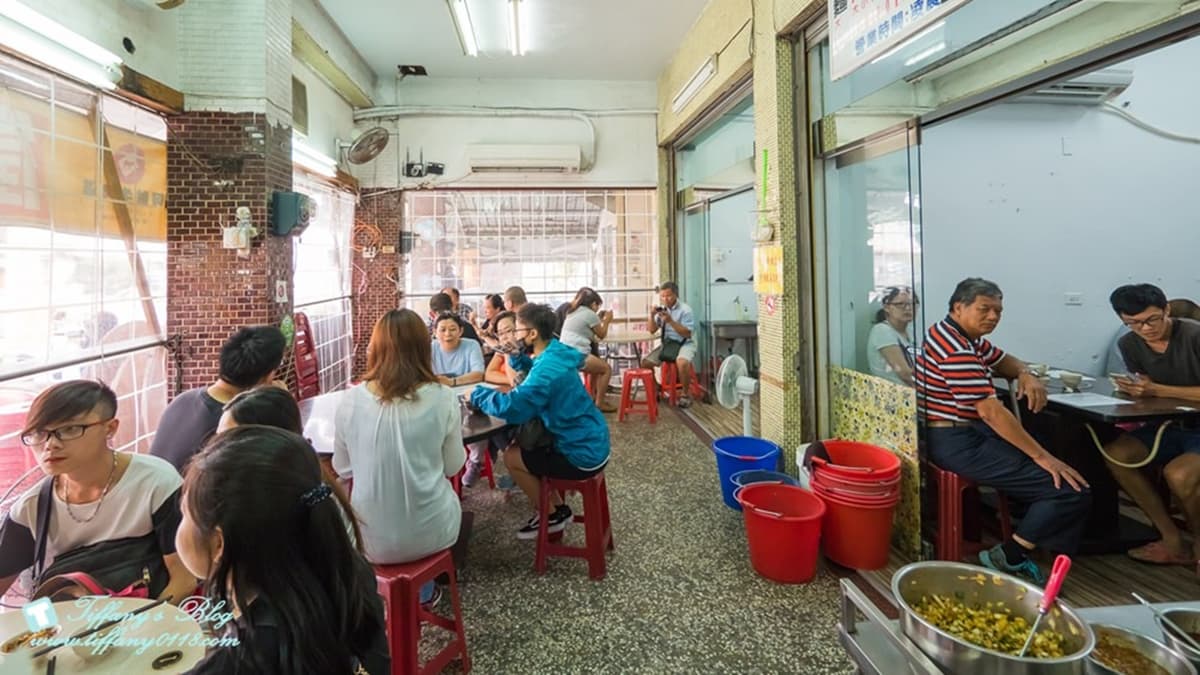 每逢假日，店內經常座無虛席。（圖片來源：小佳的幻想世界）