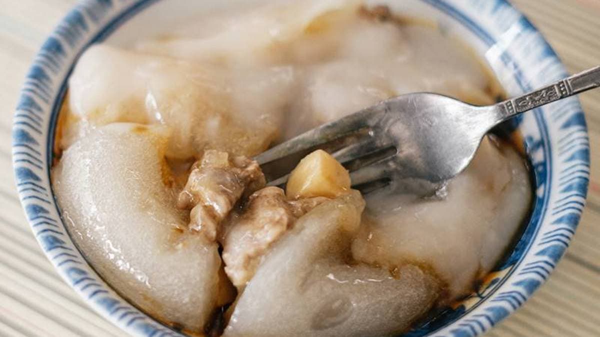 花生香搭配肉丸餡中的筍塊，豐富而不搶戲。（圖片來源：《小吃碗上外太空》）