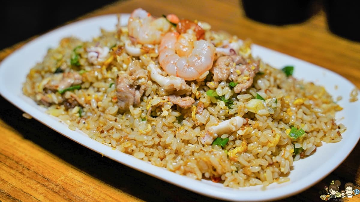 「干貝海鮮炒飯」精選XO干貝醬，帶點辣度與干貝香，很好吃。（圖片來源：跟著尼力吃喝玩樂）