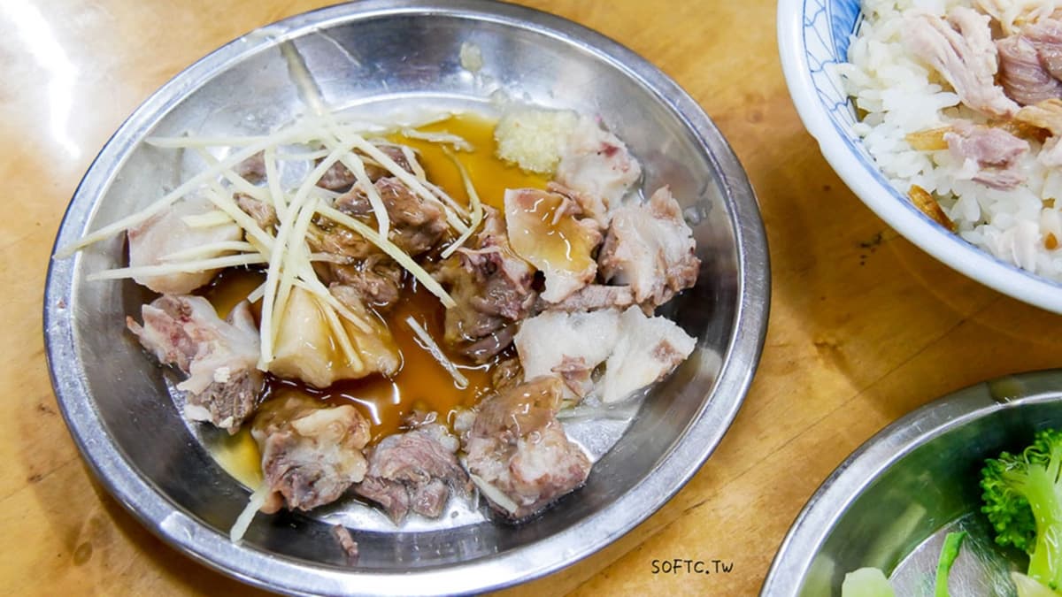 「骨仔肉」取豬嘴邊肉，吃起來很Q彈，相當下飯。（圖片來源：軟西遊記）