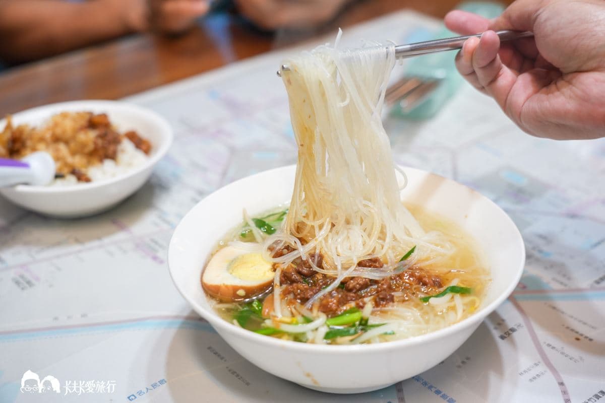 30年老店擠滿人！在地人最愛「彩虹湯圓」１碗嘗５口味，老饕激推爆餡鹹湯圓