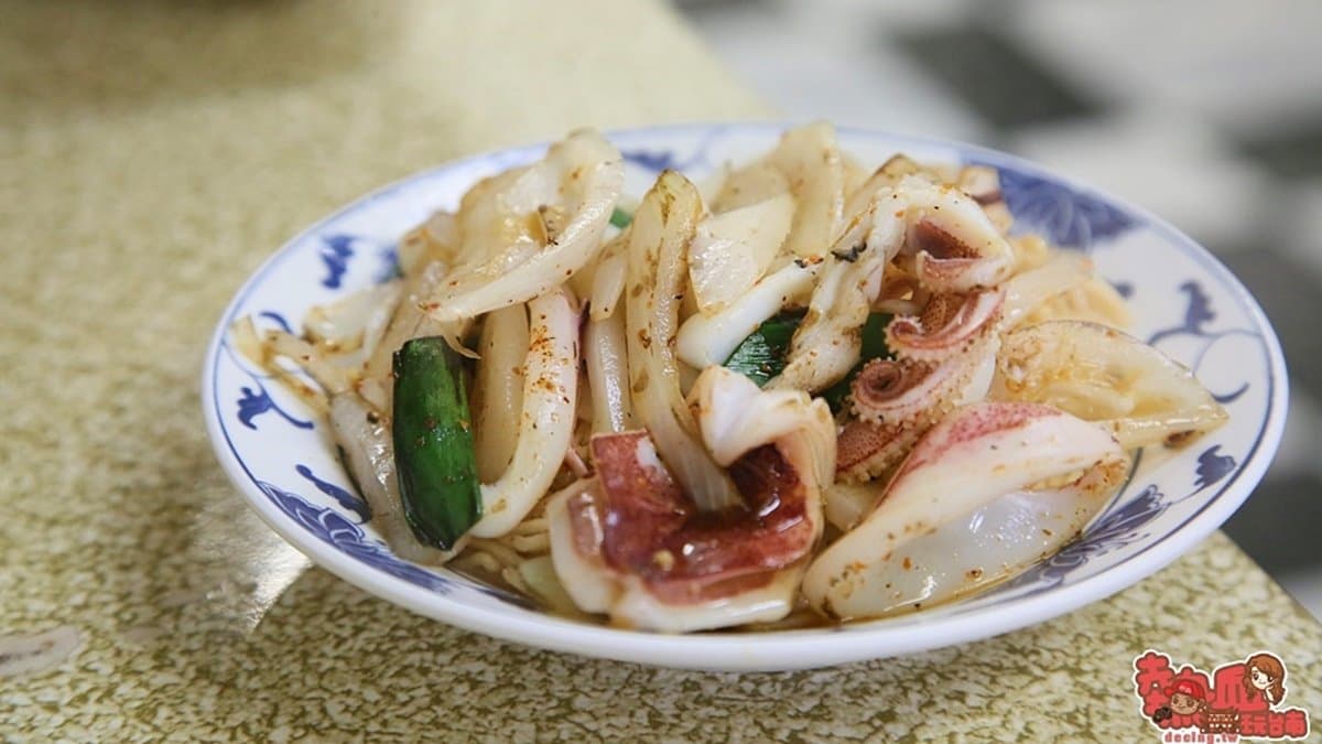 快炒的花枝意麵果然風味不一樣，很美味。（圖片來源：熱血玩台南。跳躍新世界）