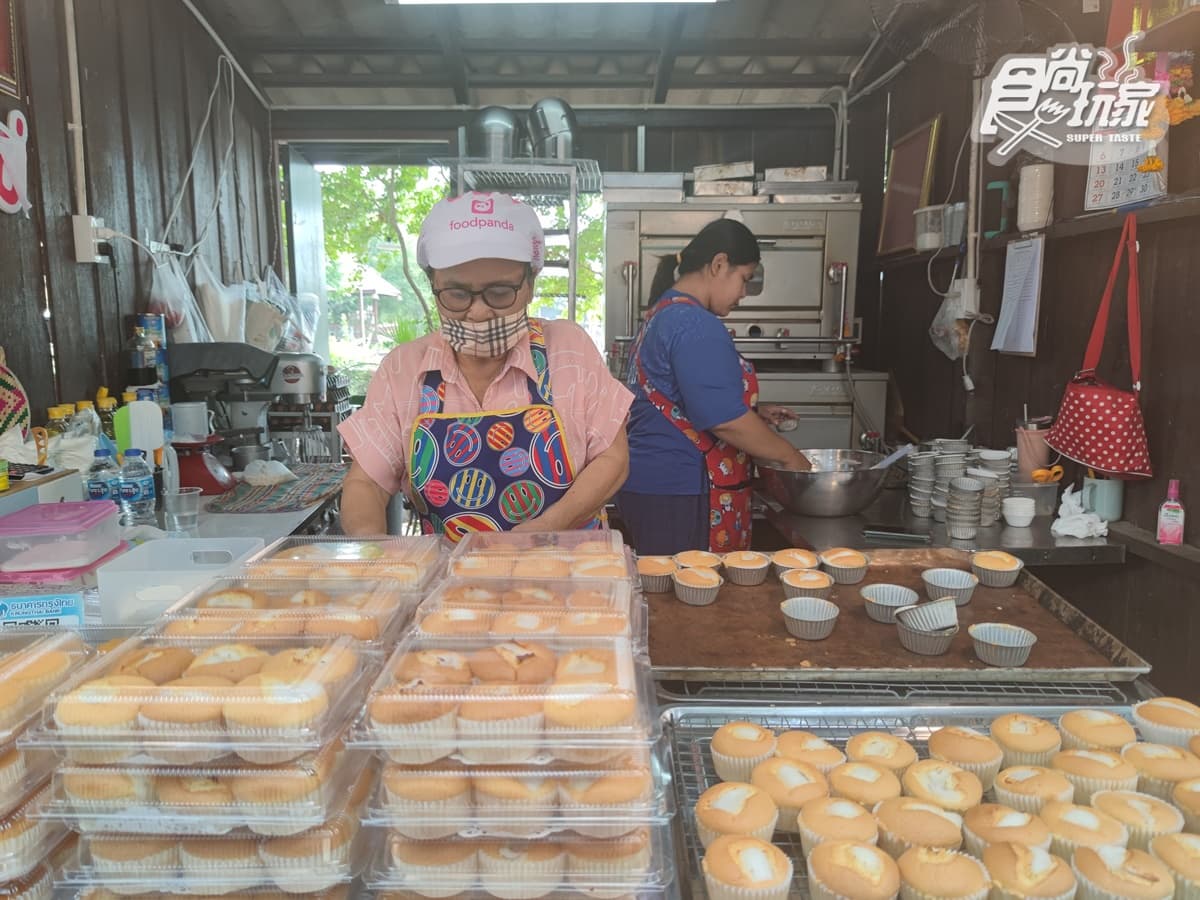 龍普托寺廟公園小吃便宜又美味。