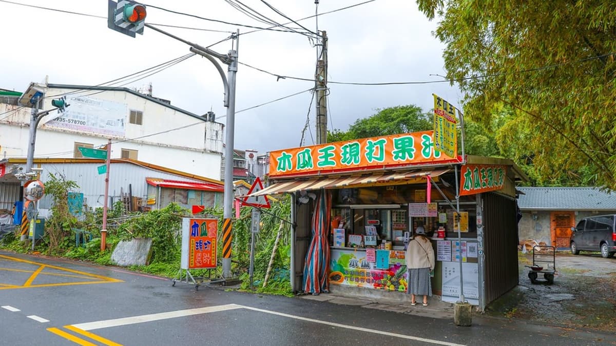 店面就開在竹林旁，位置真的滿隱密的。（圖片來源：陳小可的吃喝玩樂）
