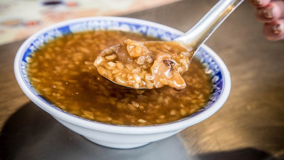 米糕桂圓粥非常好吃，桂圓香氣超濃郁。（圖片來源：大手牽小手。玩樂趣）