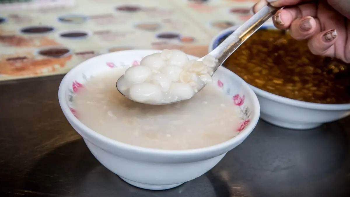 花生湯香氣超濃郁，加上軟Ｑ的湯圓，非常好吃！（圖片來源：大手牽小手。玩樂趣）