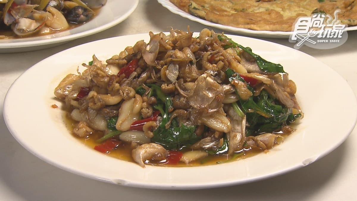 「螺肉蛋」是夏天才會有的季節限定料理。