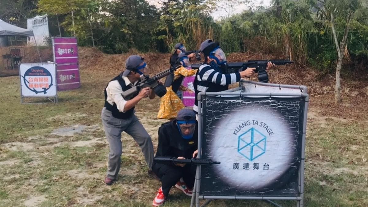 水彈射擊不像漆彈會殘留油彩，是很安全生存遊戲。（圖片來源：快樂的過每一天）