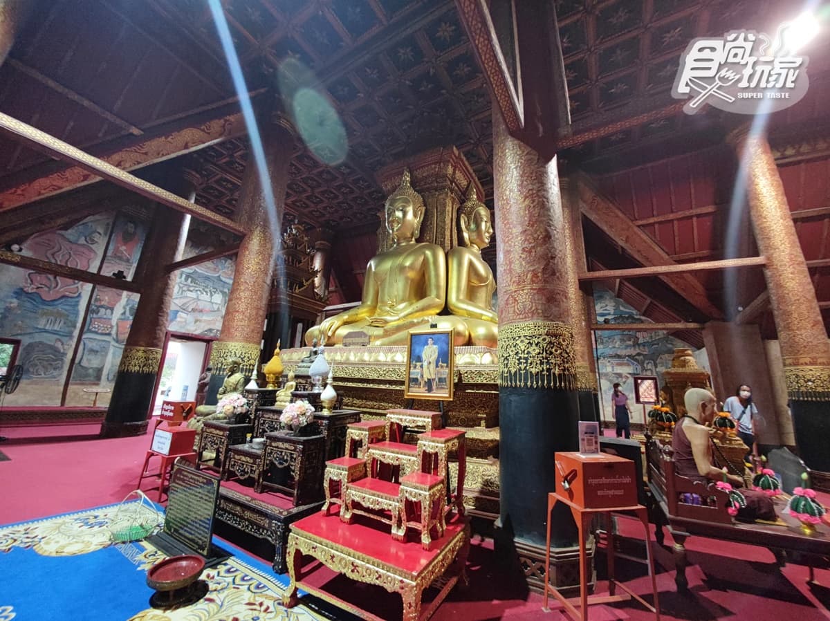 普明寺為是泰國唯一十字型對稱基底且帶有蘭納風格的特殊廟宇。