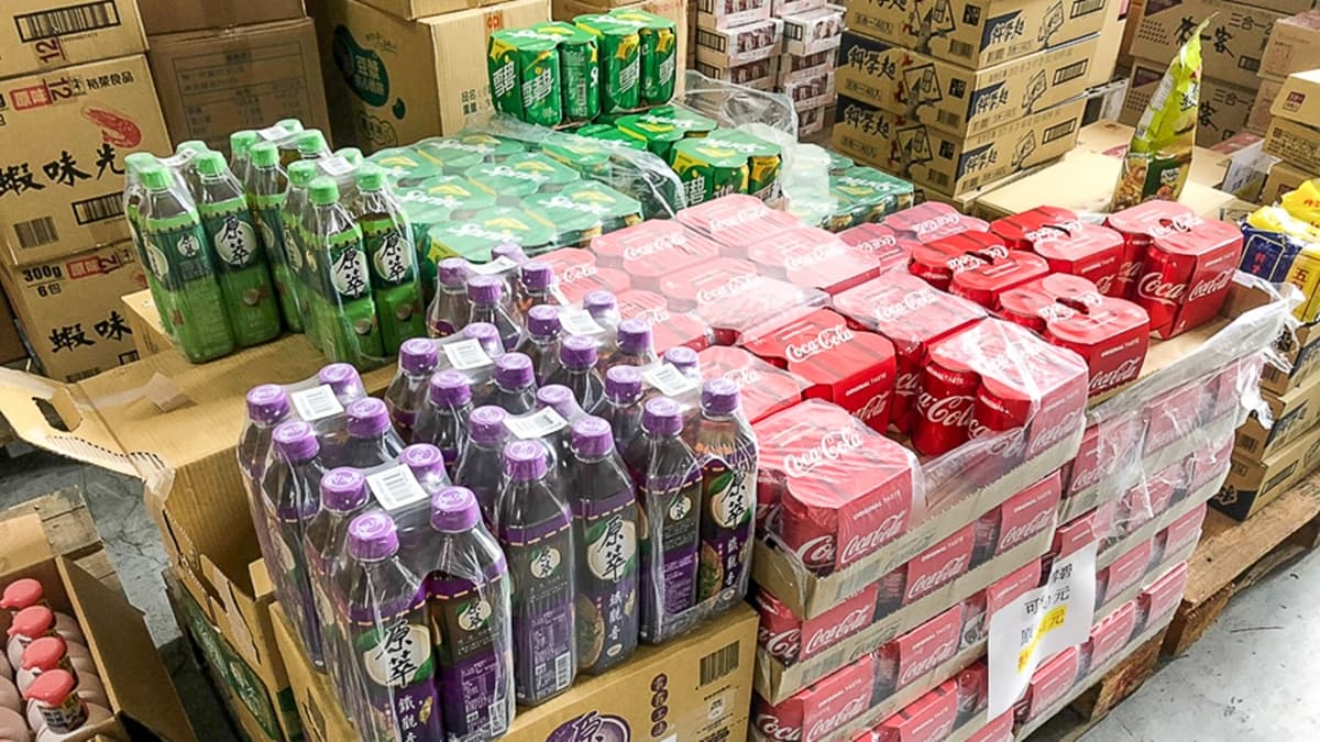 店家堪稱台版好市多，相當適合過年前來大採買。（圖片來源：跟著尼力吃喝玩樂）
