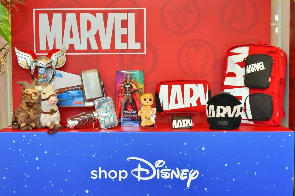 迪士尼台灣「shopDisney」免代購買爆！全新草莓香熊抱哥、100週年商品上架