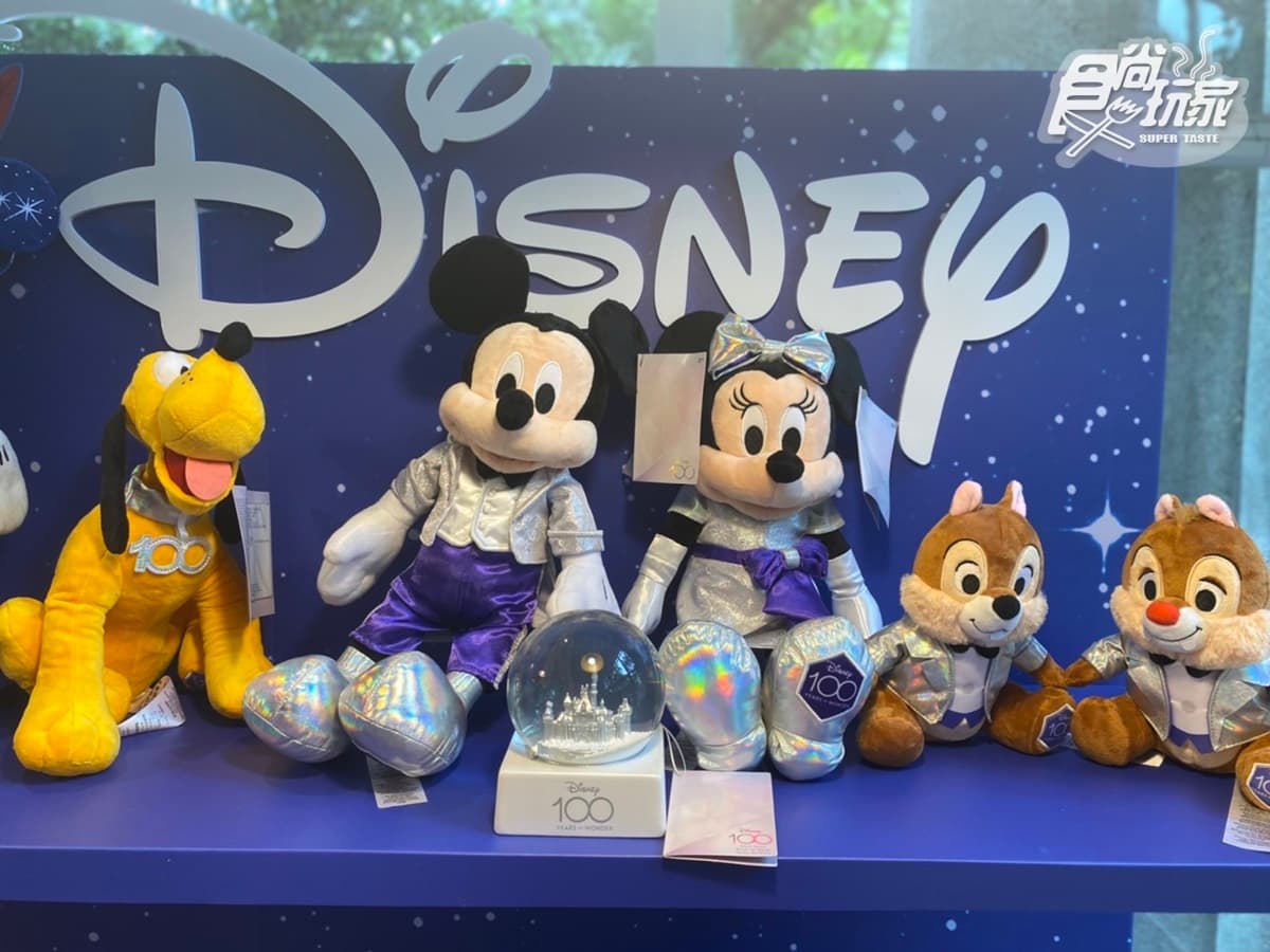 迪士尼台灣「shopDisney」免代購買爆！全新草莓香熊抱哥、100週年商品上架