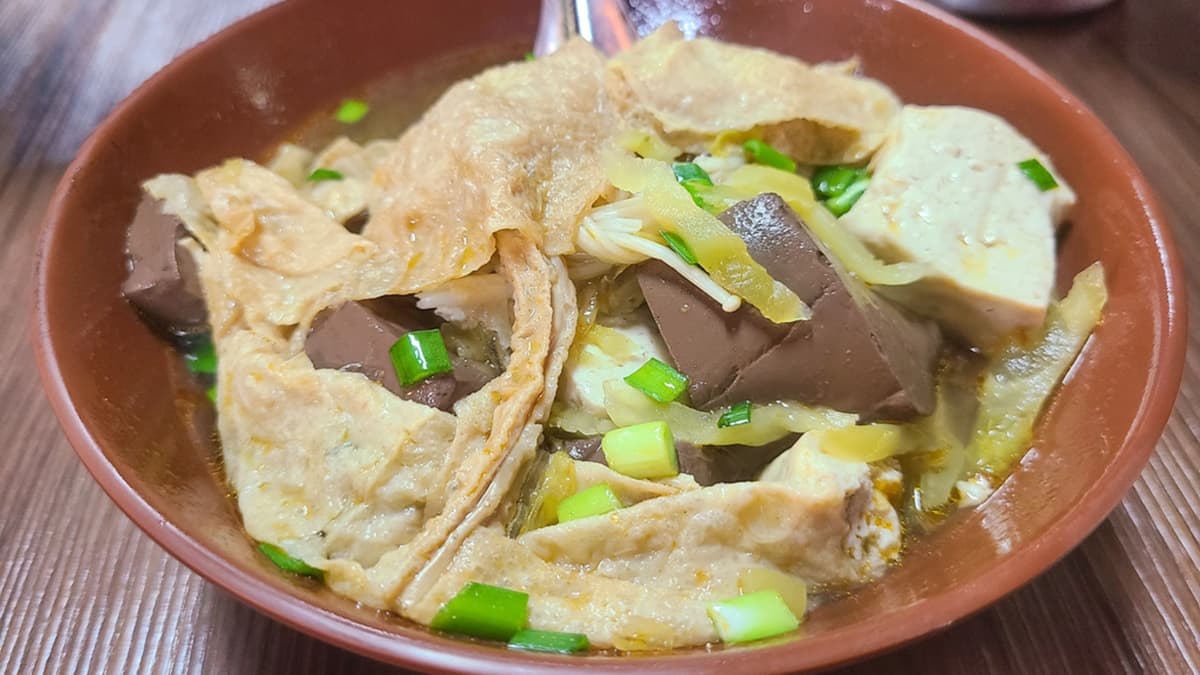 「麻辣臭豆腐」很適合天冷時來吃。（圖片來源：那倆人✈玩樂人生）